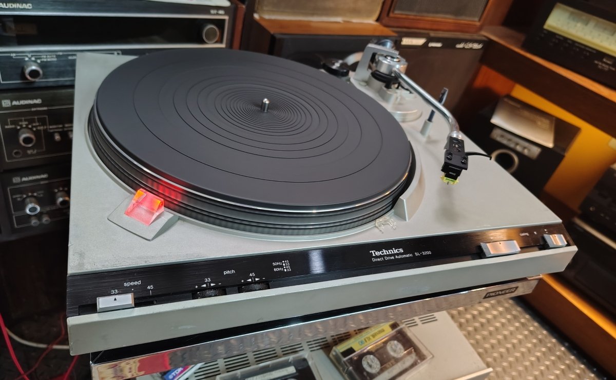 technics-sl3200